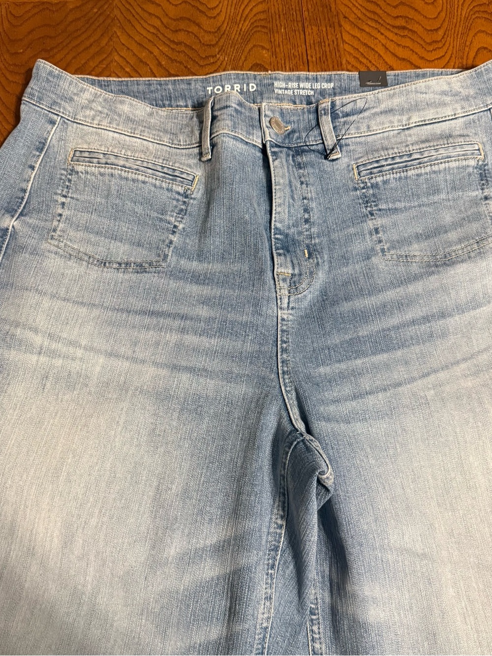 Torrid High-Rise Wide Leg Crop Light Blue Jean Sz 18 NWT - Picture 5 of 13